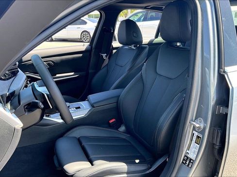 Used 2026 BMW 330i xDrive Sedan AWD/4WD image 16