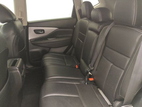 Used 2019 Nissan Murano SV w/ Premium Package image 18