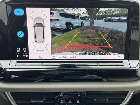 New 2026 Volkswagen Atlas SE image 20