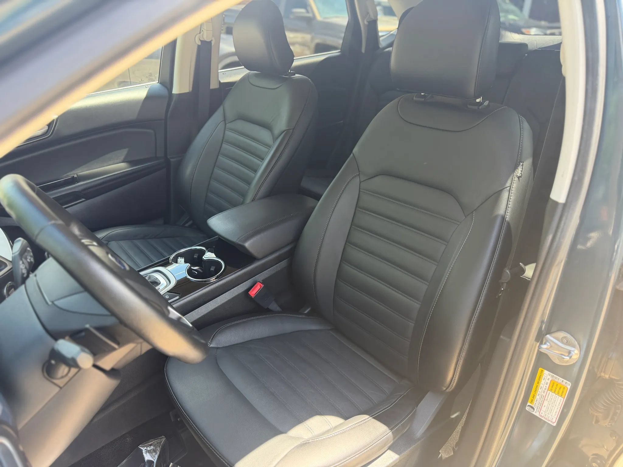 Used 2016 Ford Edge SEL w/ Equipment Group 201A AWD/4WD image 18