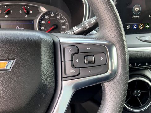 Used 2024 Chevrolet Blazer LT FWD image 23