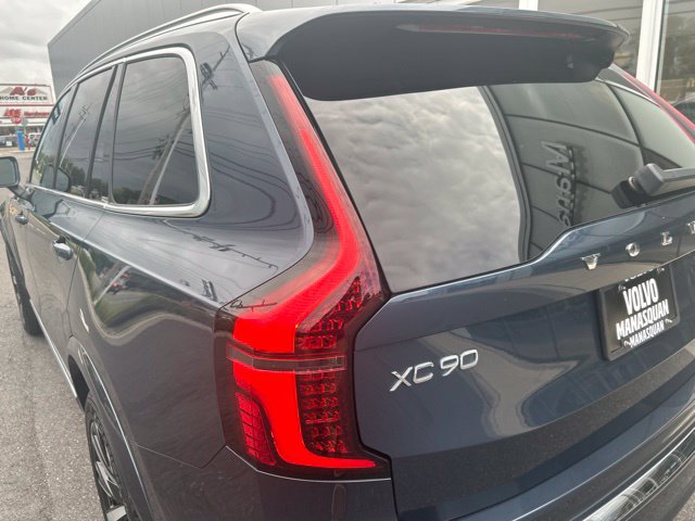 Certified 2025 Volvo XC90 B5 Core AWD/4WD image 10