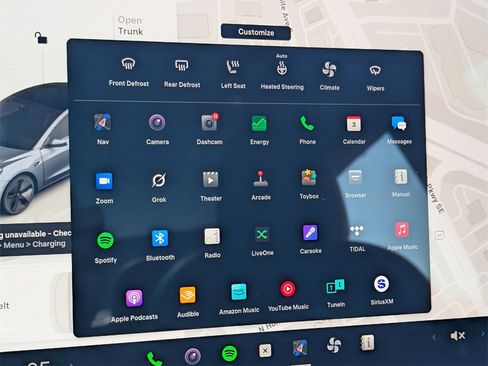 Used 2023 Tesla Model 3 Standard Range image 17