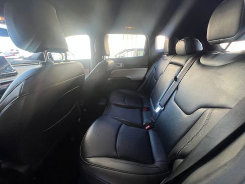 Used 2025 Jeep Compass Limited image 25