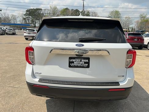 Used 2020 Ford Explorer XLT image 6