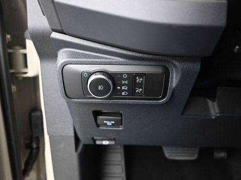 New 2026 Ford Bronco Outer Banks AWD/4WD image 12