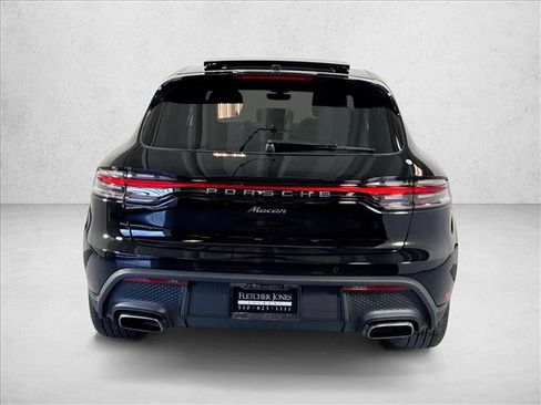 Certified 2026 Porsche Macan AWD/4WD image 10