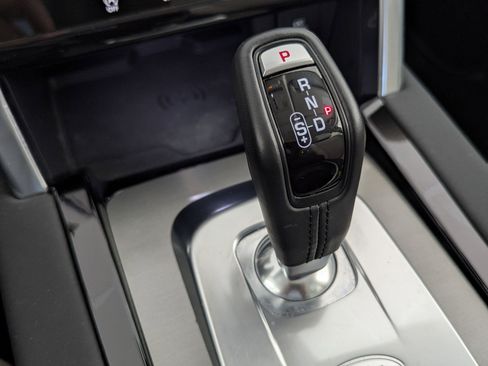 Used 2023 Land Rover Discovery Sport S image 20