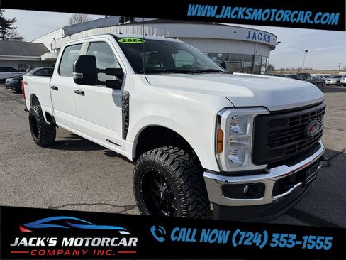 Used 2024 Ford F250 XL image 1
