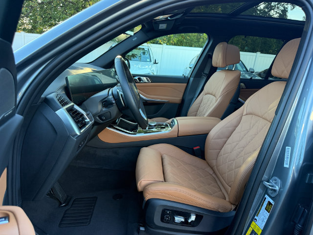 Certified 2024 BMW X5 xDrive50e w/ Premium Package AWD/4WD image 19