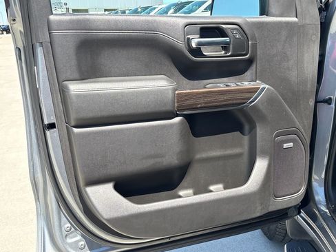 Used 2019 Chevrolet Silverado 1500 RST AWD/4WD image 15