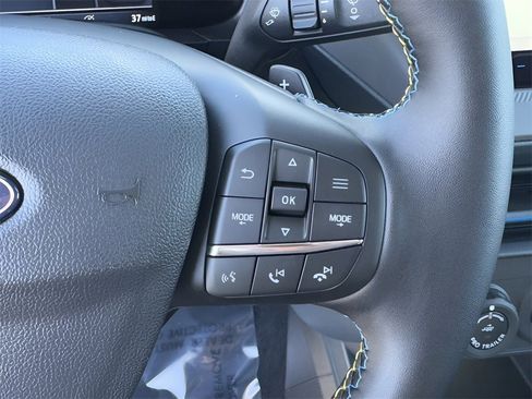 New 2025 Ford Maverick Lobo image 16