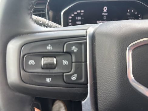 Used 2026 GMC Sierra 1500 SLT AWD/4WD image 19