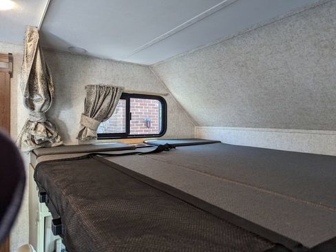 Used 2019 Chevrolet Express 4500 w/ RV Package RWD image 49