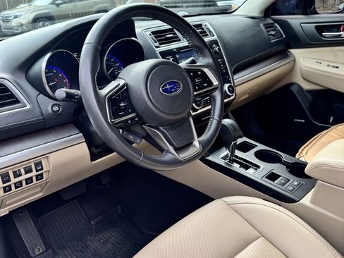 Used 2019 Subaru Outback 2.5i Limited w/ Popular Package #2 image 12