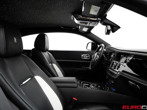 Used 2019 Rolls-Royce Wraith RWD image 33