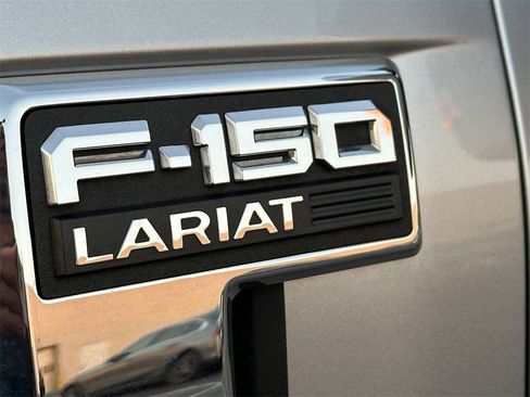 Used 2021 Ford F150 Lariat w/ Equipment Group 502A High image 10