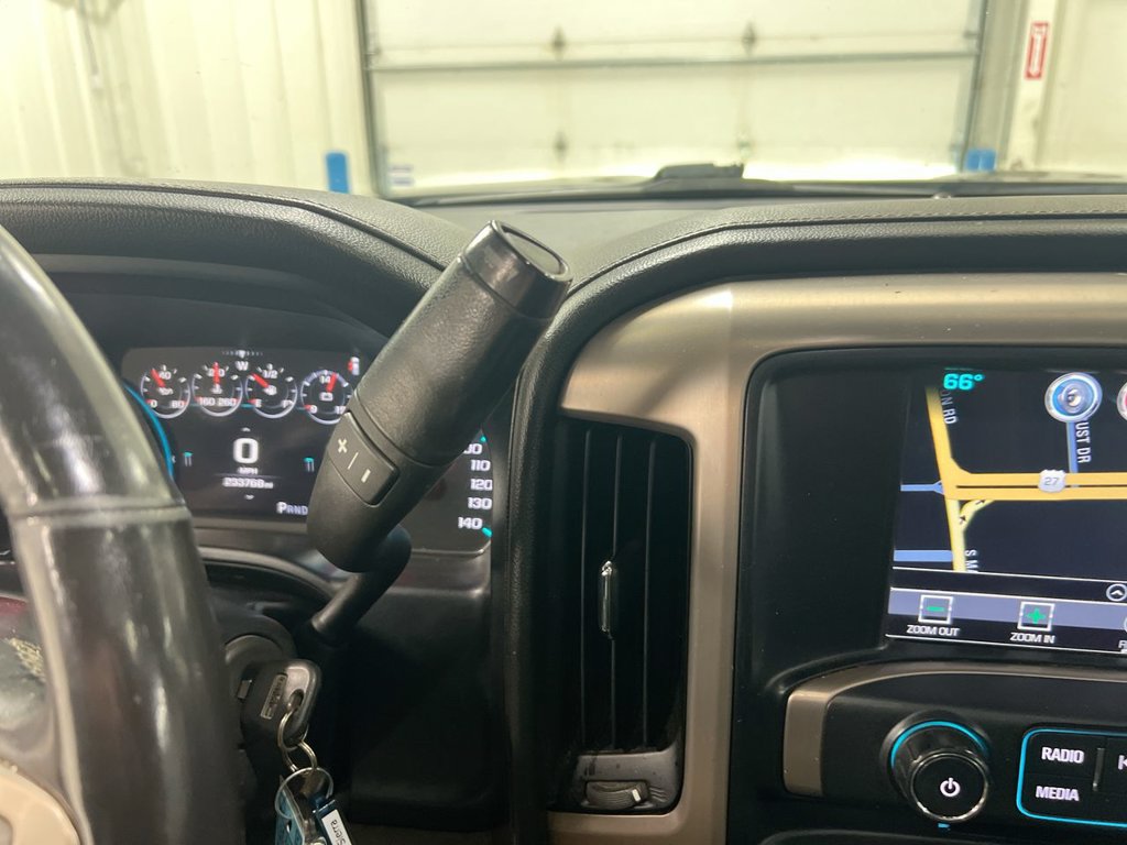 Used 2018 GMC Sierra 1500 Denali w/ Denali Ultimate Package AWD/4WD image 18