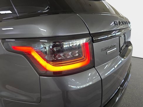 Used 2019 Land Rover Range Rover Sport Supercharged AWD/4WD image 33