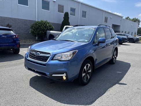 Used 2018 Subaru Forester 2.5i Limited AWD/4WD image 12