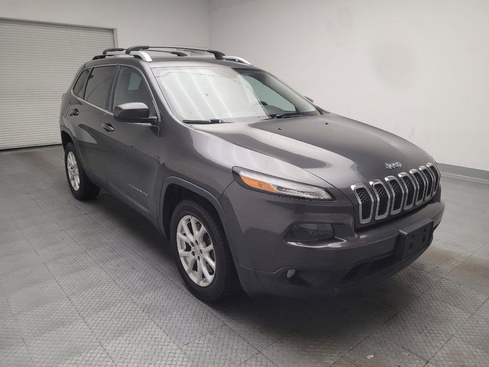 Used 2015 Jeep Cherokee Latitude FWD image 13