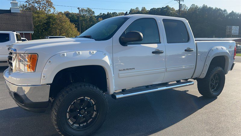 Used 2013 GMC Sierra 1500 SLE w/ Power Tech Package AWD/4WD image 1