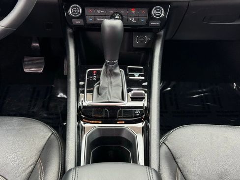 Used 2023 Jeep Compass Limited image 22