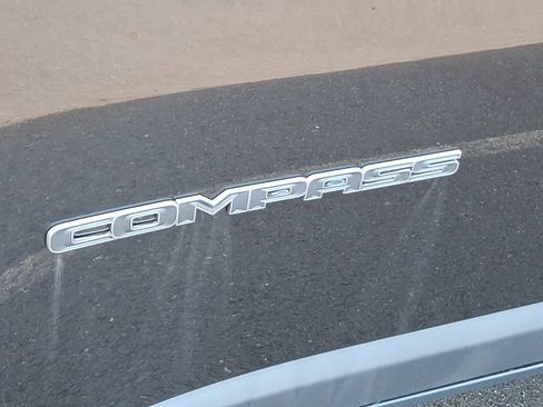 New 2026 Jeep Compass Latitude image 5