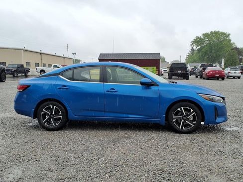 Used 2025 Nissan Sentra SV w/ Trunk Package FWD image 4