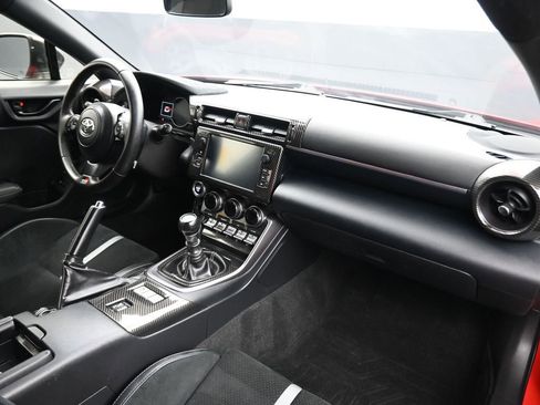 Used 2023 Toyota GR86 Premium RWD image 37