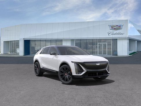 New 2025 Cadillac Lyriq Sport image 1