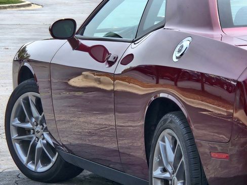 Used 2022 Dodge Challenger GT image 14