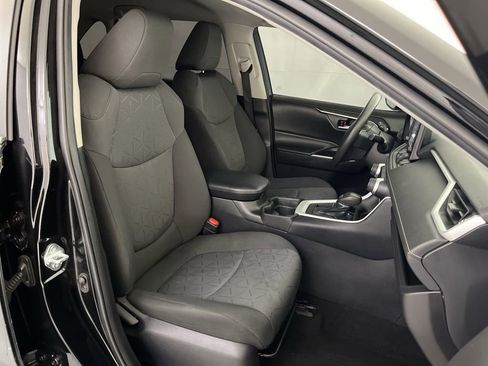 Used 2021 Toyota RAV4 XLE FWD image 22