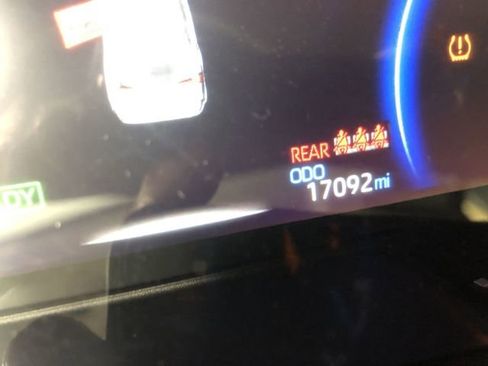 Used 2024 Toyota RAV4 LE image 18