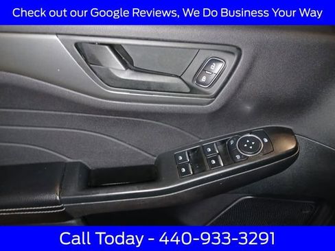 Certified 2023 Ford Escape Active AWD/4WD image 19