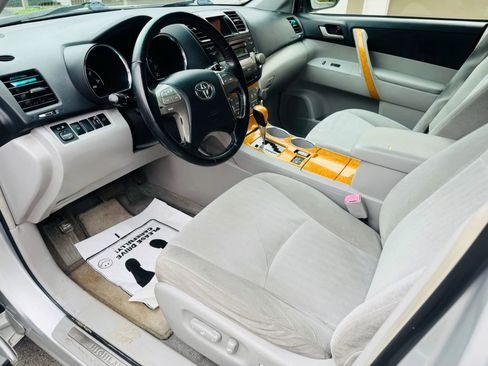 Used 2008 Toyota Highlander Hybrid image 9