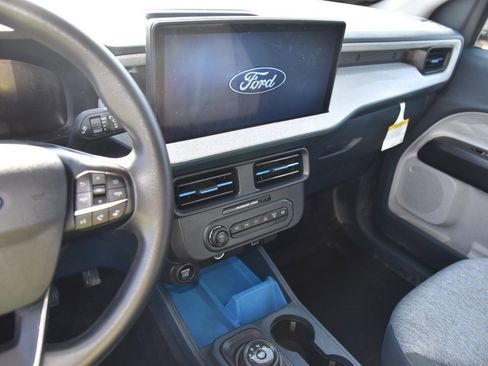 Used 2025 Ford Maverick XLT w/ Equipment Group 302A image 8