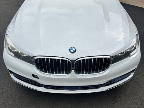 Used 2016 BMW 740i RWD image 3