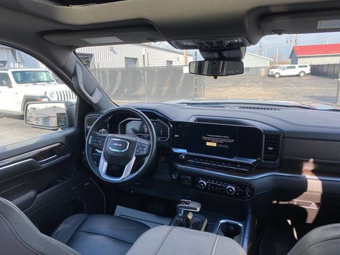 Used 2024 GMC Sierra 1500 Elevation w/ Elevation Premium Package image 20