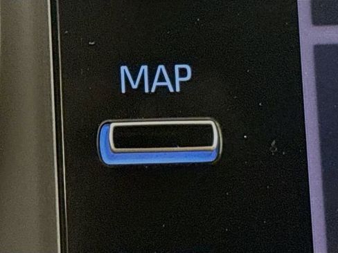 Used 2021 Toyota Tacoma TRD Off-Road image 16