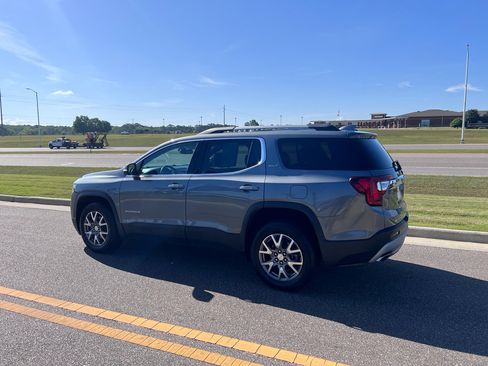 Used 2020 GMC Acadia SLT image 8