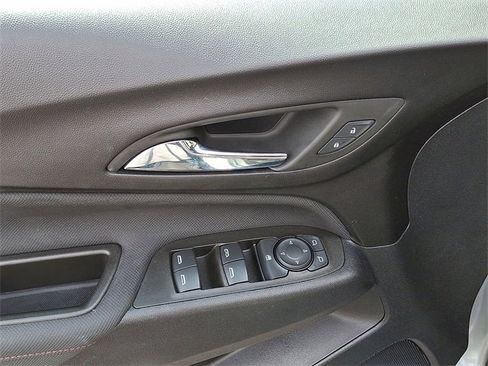 Certified 2023 Chevrolet Equinox RS w/ LPO, Floor Liner Package image 20