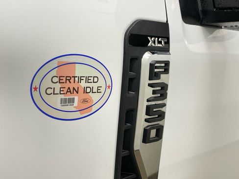New 2026 Ford F350 XLT w/ XLT Value Package AWD/4WD image 9