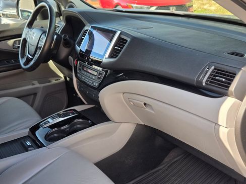 Used 2016 Honda Pilot Elite image 29