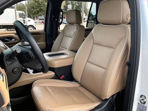 Used 2023 Chevrolet Tahoe Premier image 18