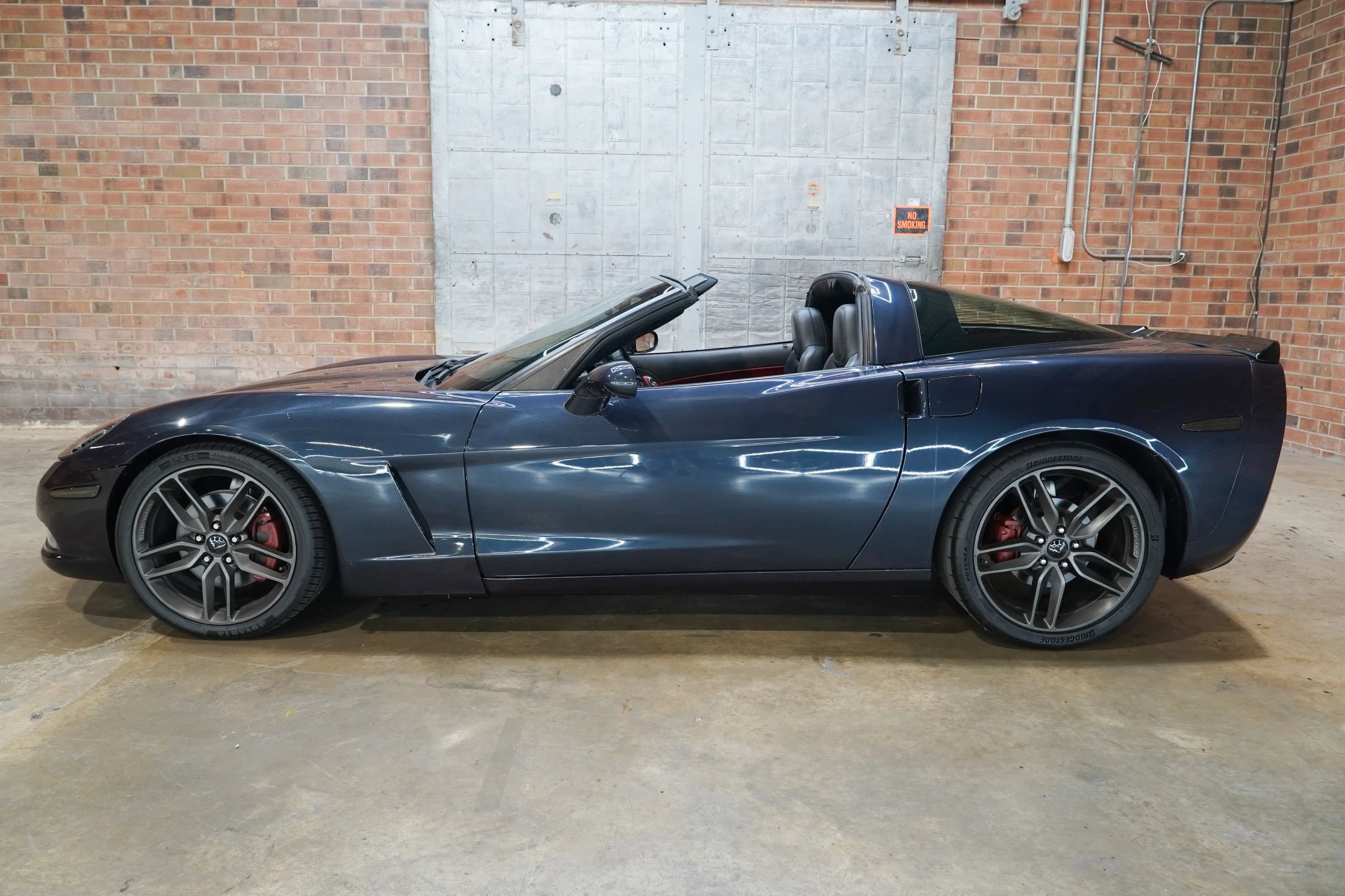 Used 2013 Chevrolet Corvette Coupe w/ Battery Protection Package RWD image 37