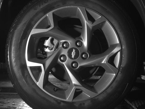 Used 2025 Chevrolet Trax LT w/ LT Convenience Package image 14