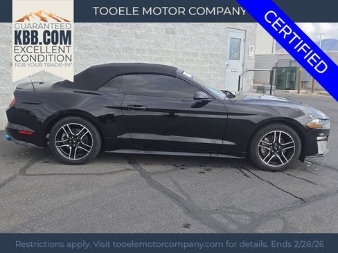 Used 2022 Ford Mustang Premium image 4