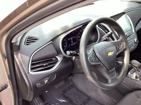 Used 2023 Chevrolet Malibu LT w/ Driver Confidence Package image 9