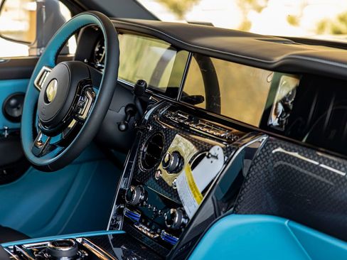 Certified 2025 Rolls-Royce Cullinan Black Badge image 18